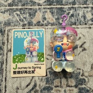 SOLD AUTH POPMART Pino Jelly Hand in Hand Toy - Pink and Blue